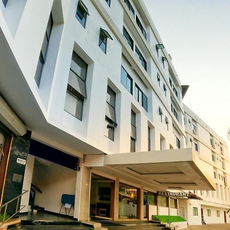 Green Park Residency Kannur Buitenkant foto
