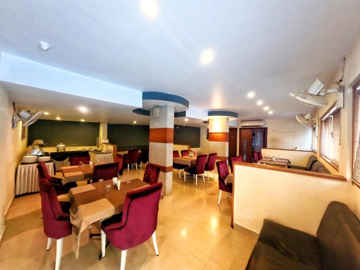 Green Park Residency Kannur Buitenkant foto