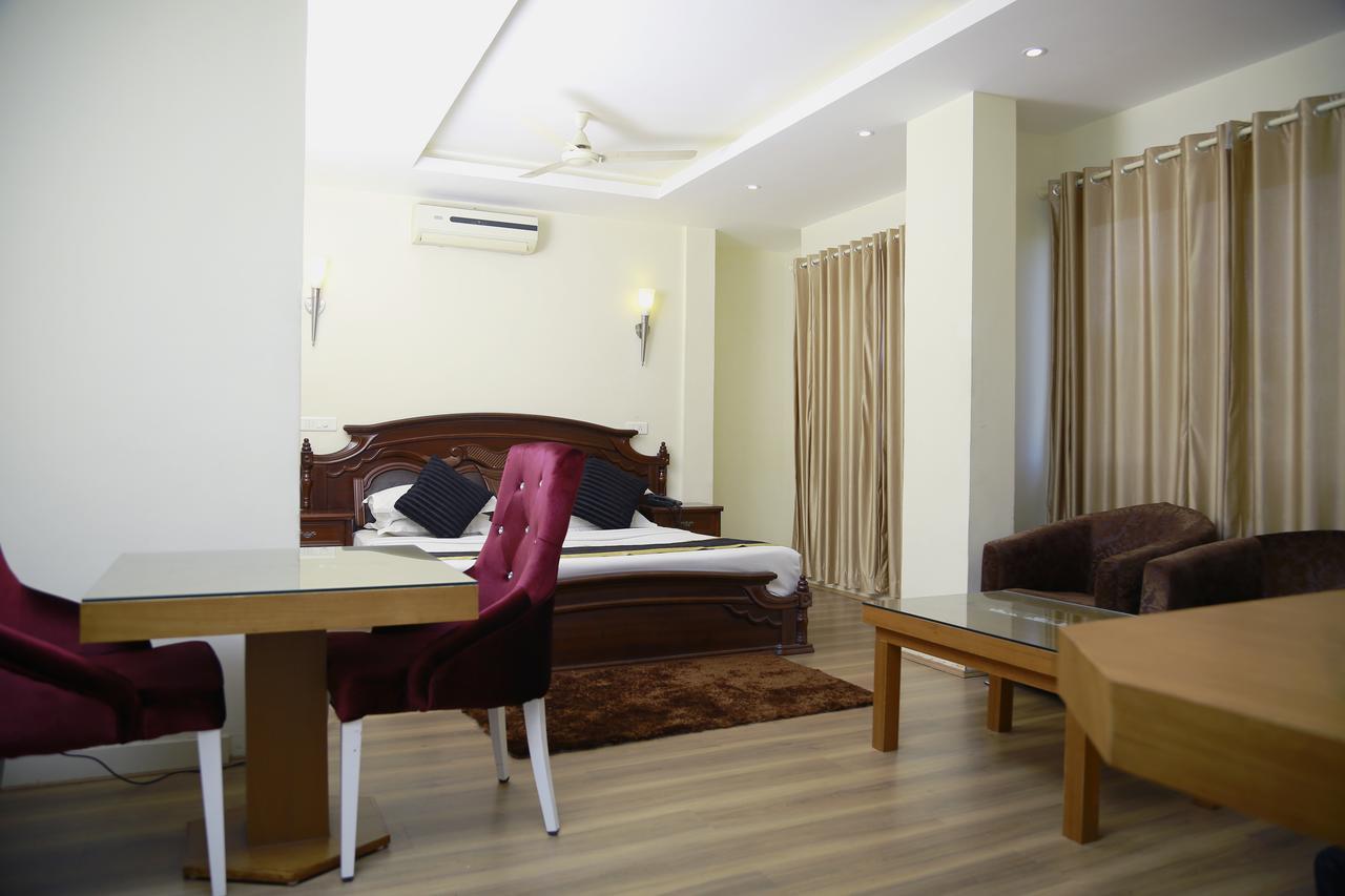 Green Park Residency Kannur Buitenkant foto