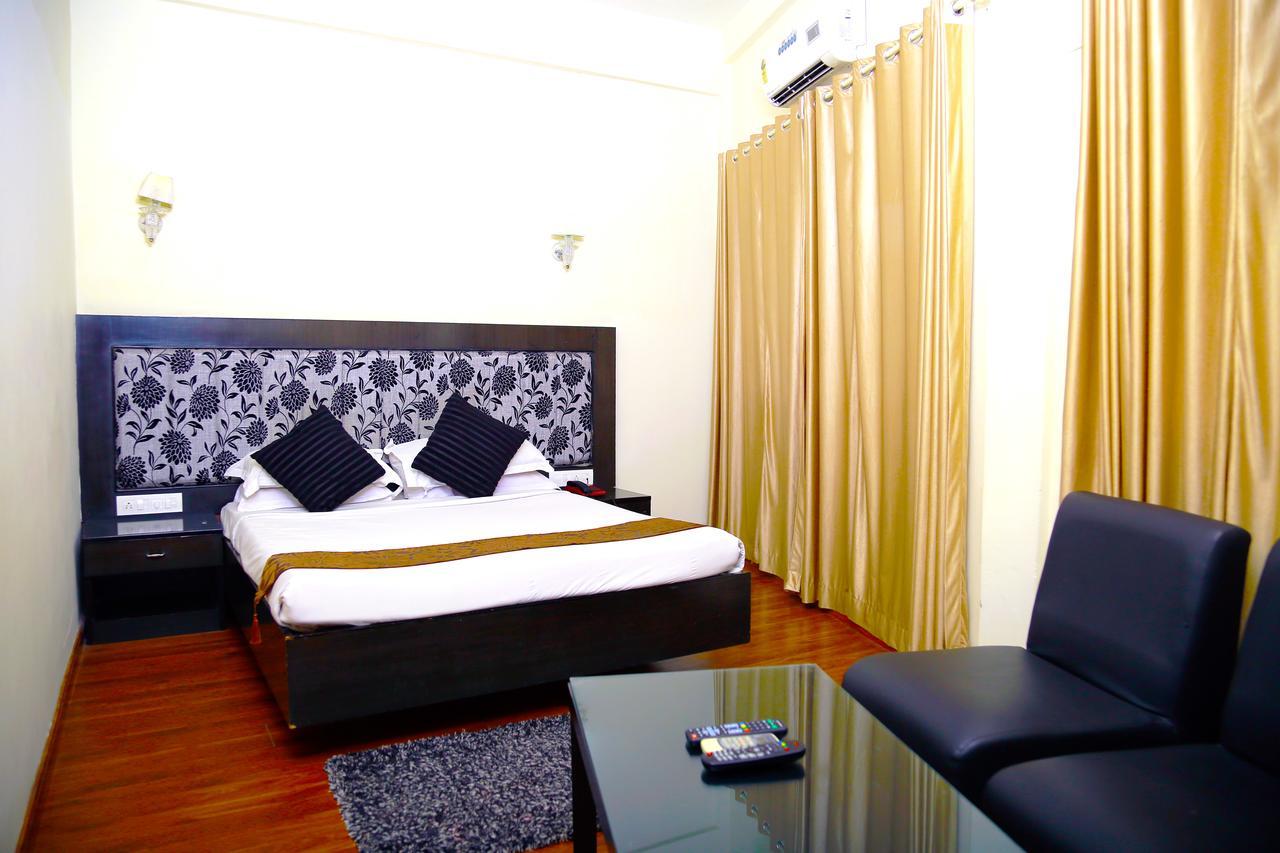 Green Park Residency Kannur Buitenkant foto